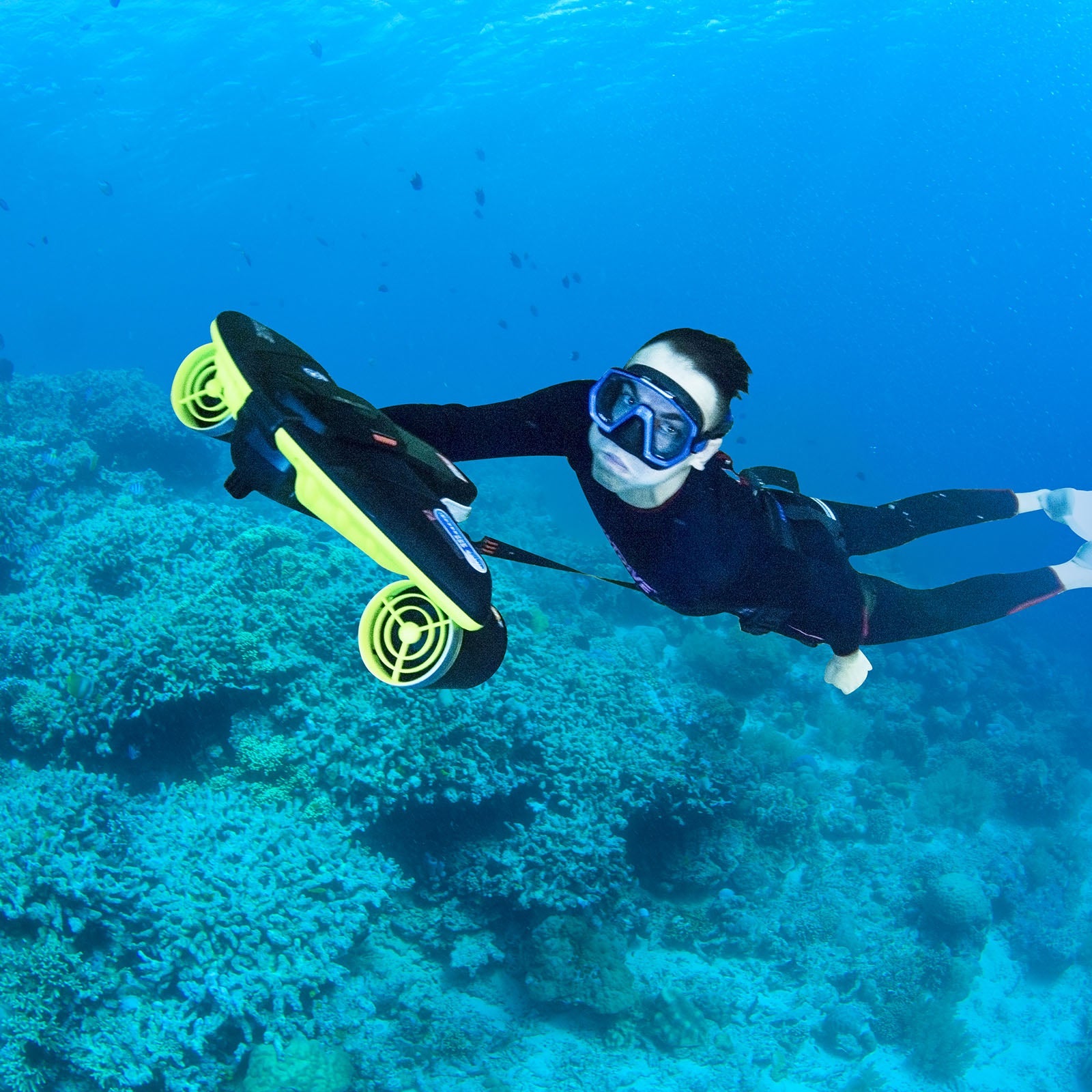 Sublue Navbow Underwater Scooter | 3-Speed OLED Dive Scooter