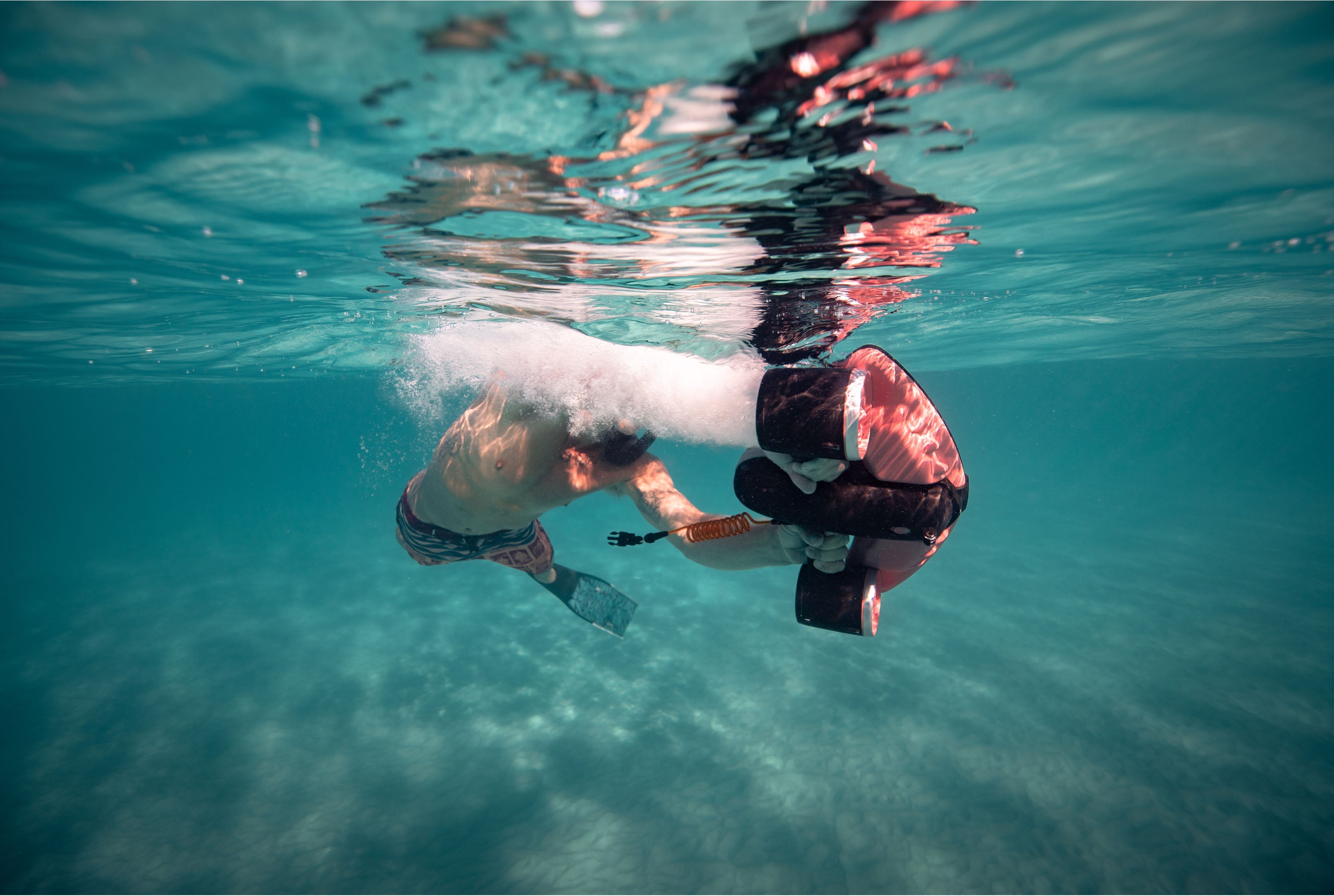 Sublue Navbow Underwater Scooter | 3-Speed OLED Dive Scooter