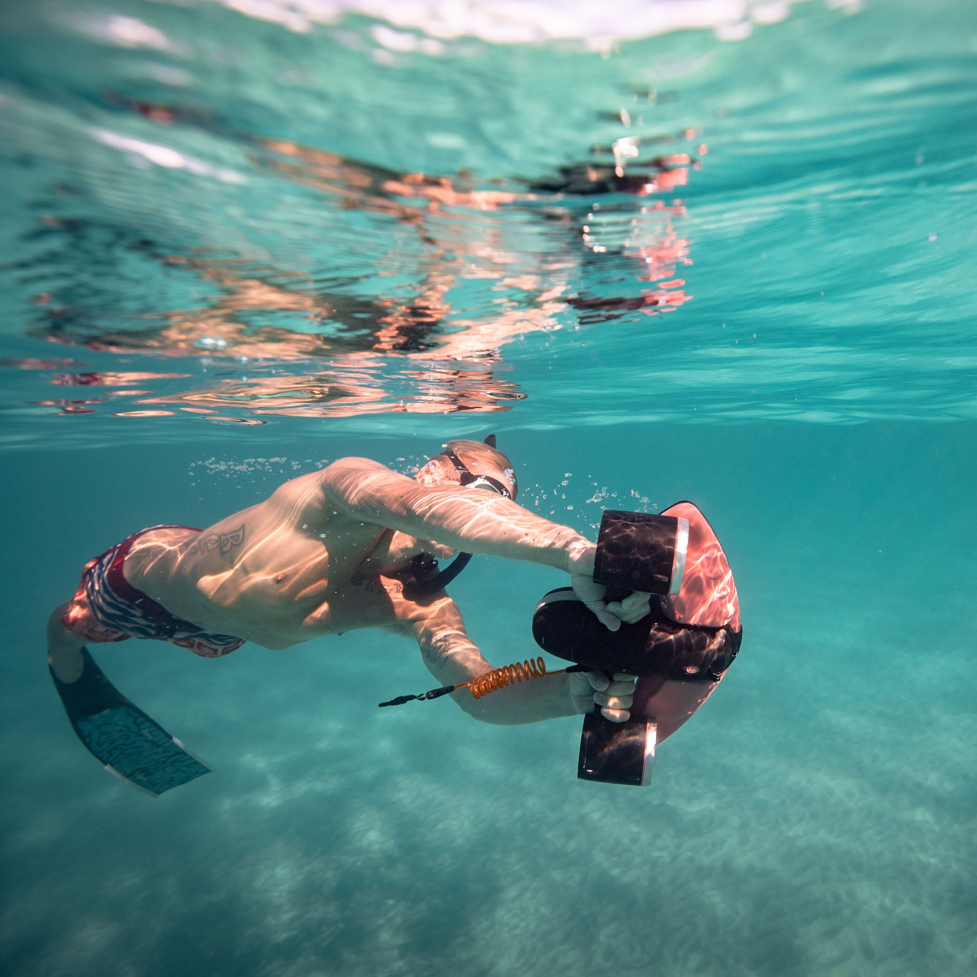 Sublue Navbow Underwater Scooter | 3-Speed OLED Dive Scooter