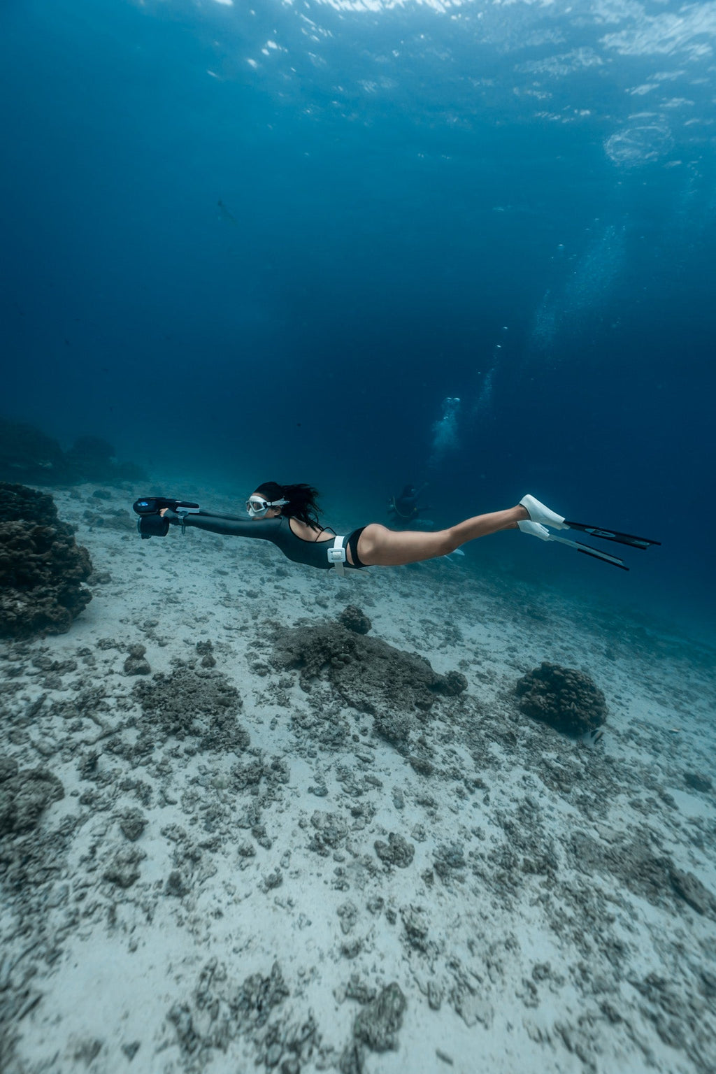 Sublue Navbow Underwater Scooter | 3-Speed OLED Dive Scooter
