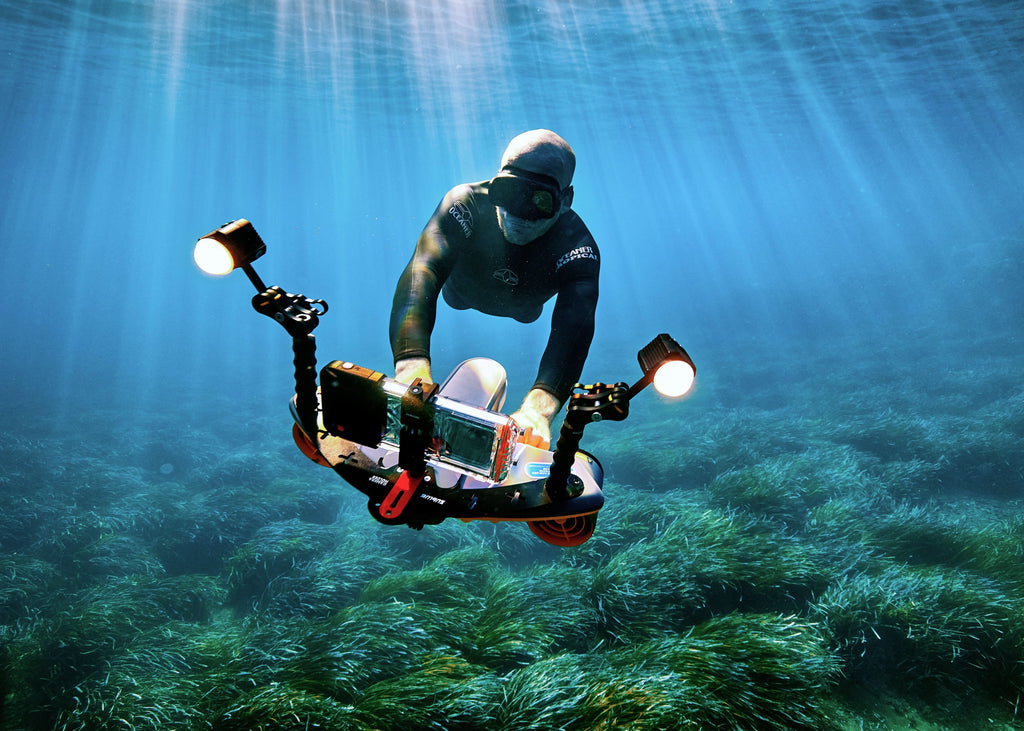 Sublue Navbow Underwater Scooter | 3-Speed OLED Dive Scooter